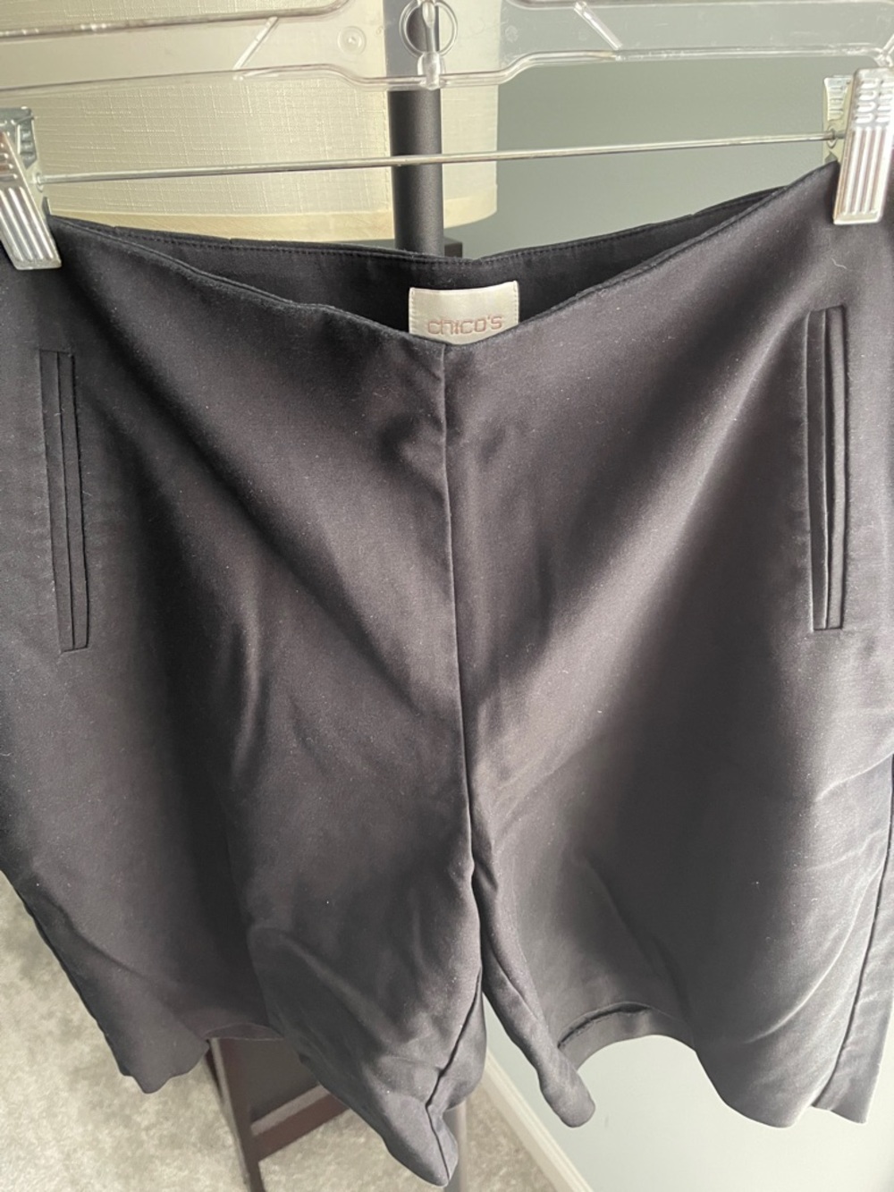 Chico’s Tailored Black Shorts size 2.5 (14)